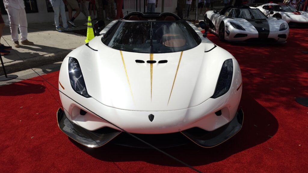 2019 Koenigsegg Regera [8160 x 4592]