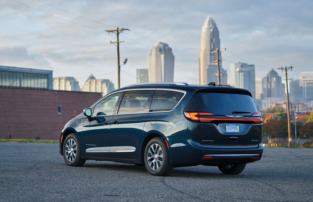 Chrysler Pacifica Plug-In Hybrid