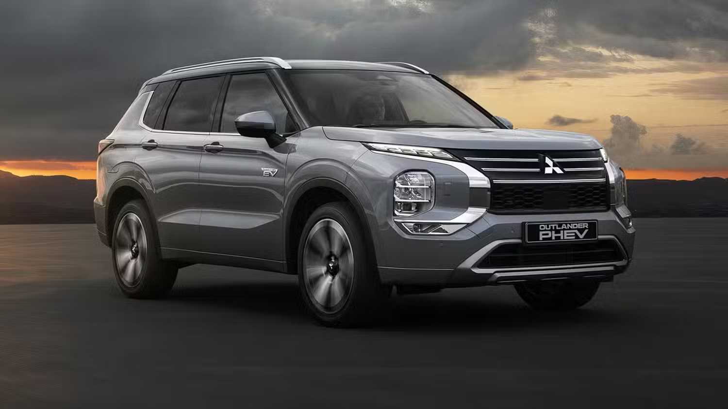 Front quarter view of the 2025 Mitsubishi Outlander PHEV.