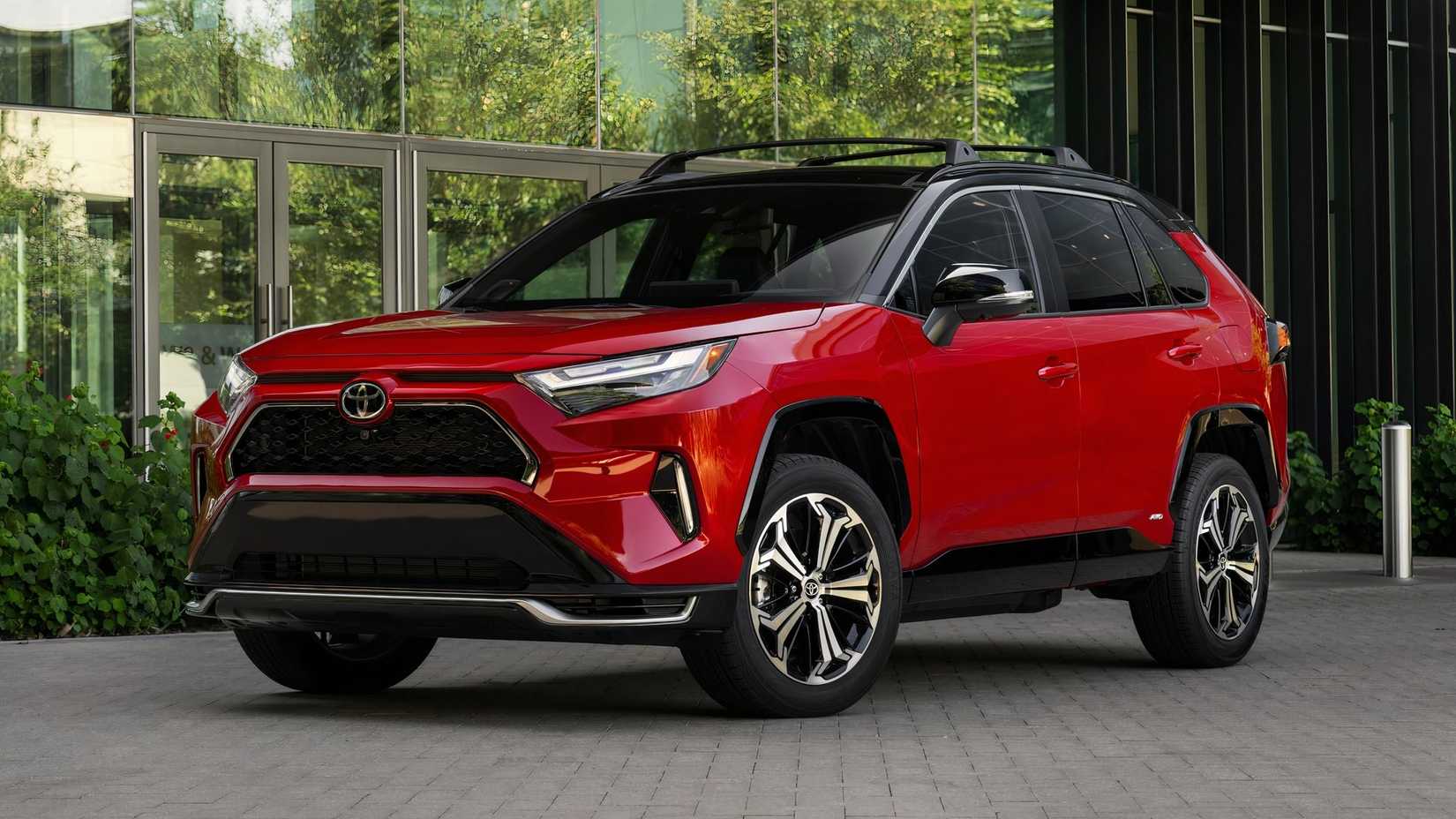 2025 Toyota RAV4 PHEV