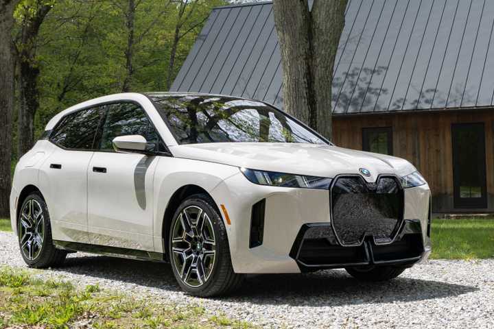 2026 BMW iX xDrive 45 (4)-1