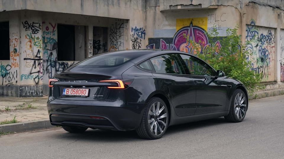 Tesla Model 3 Long Range