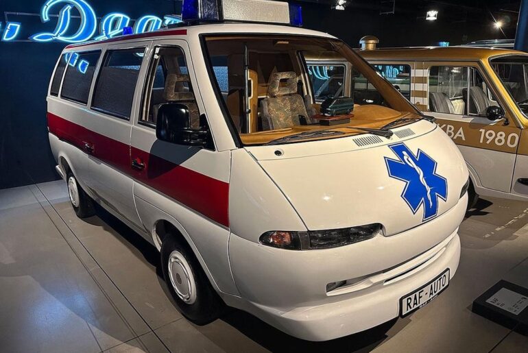 RAF (Rigas Autobusu Fabrika) M2 Riga Ambulance