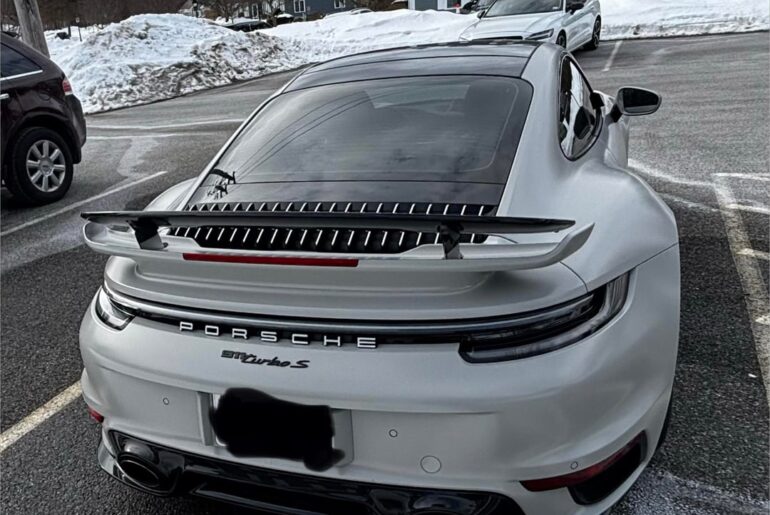 Spotted kind of [ 22 Porsche 911 Turbo S]