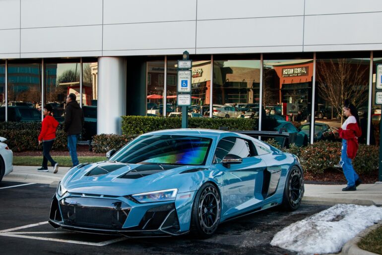 Twin Turbo Audi R8 [3914x4892]