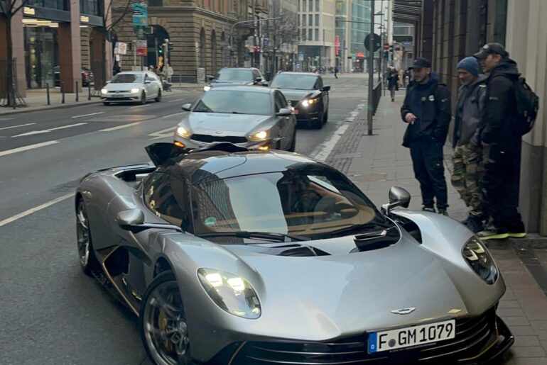 Liveupload [Aston Martin Valhalla]