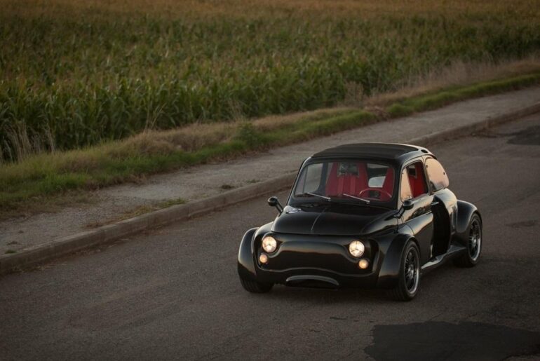 Fiat 500 with Ferrari V8 engine by OEMMEDI meccanica