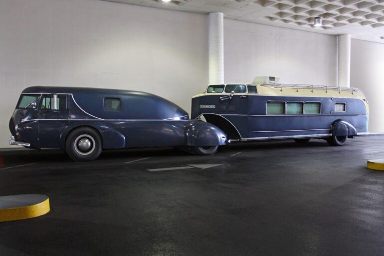 The 1938 Vagabond & Aerocar Trailer. A very cool art deco RV.