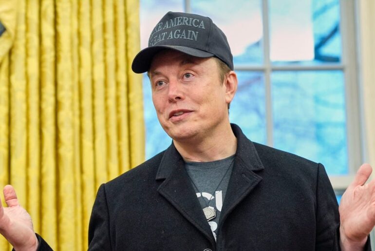 Elon Musk Slams 'Clown's Analysis' of Tesla, SpaceX's Government Help