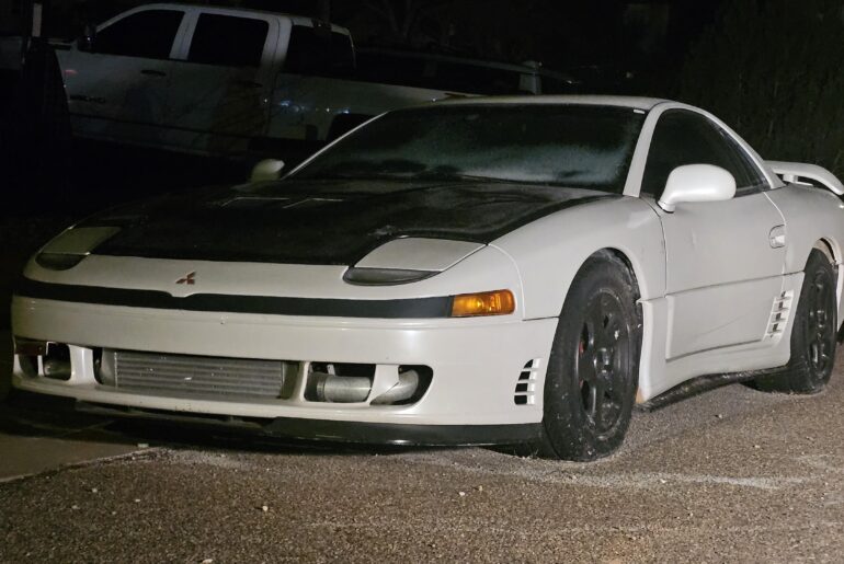 Found a [Mitsubishi 3000GT] while delivering at 5 am