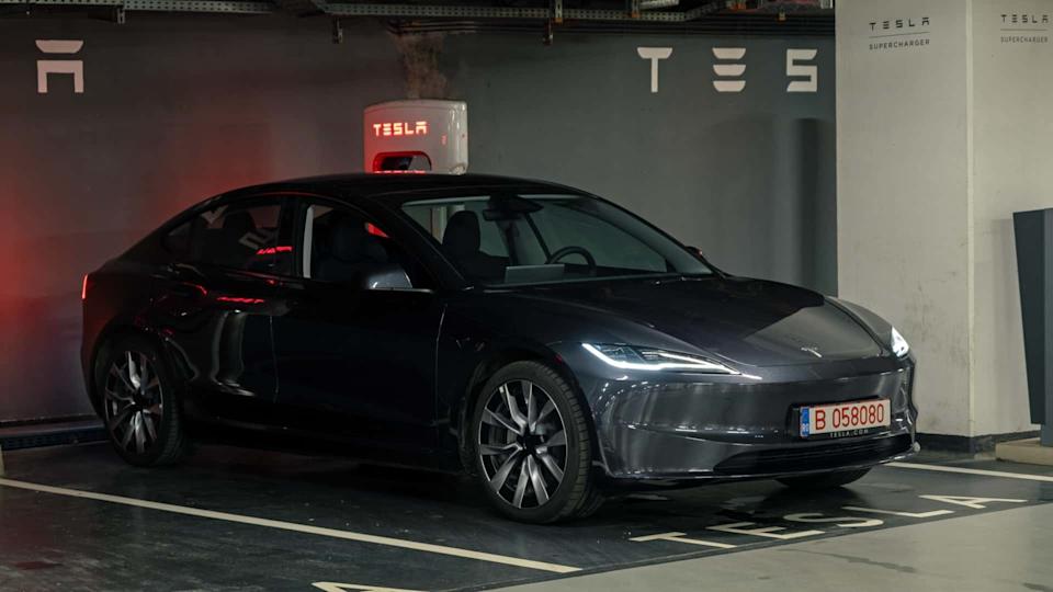 Tesla Model 3 Long Range