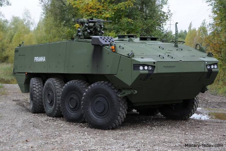 Mowag Piranha