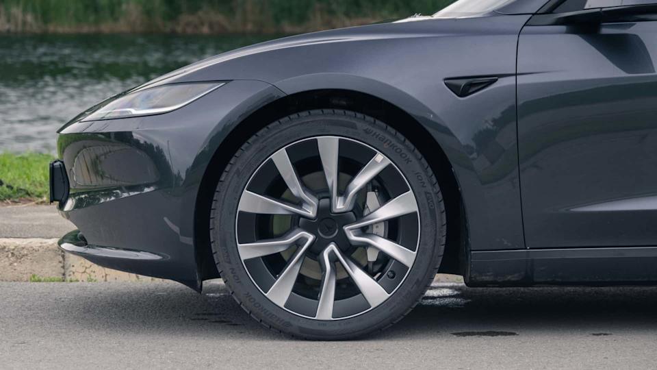 Tesla Model 3 Long Range