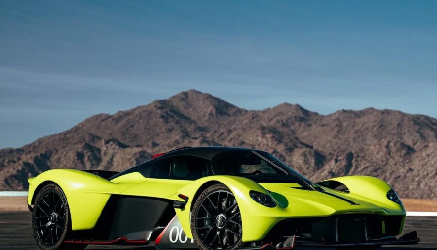 2024 Aston Martin Valkyrie [1511×1889]
