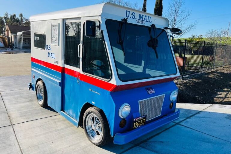 1963 Studebaker Zip Van