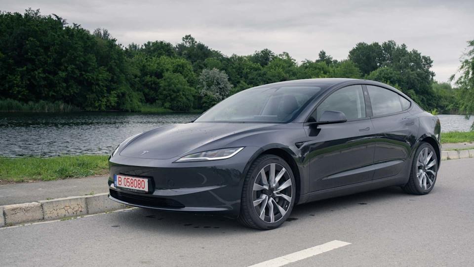 Tesla Model 3 Long Range