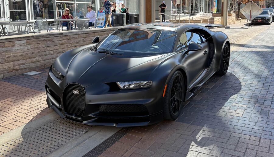 Bugatti Chiron Sport Noire [4167×4346]