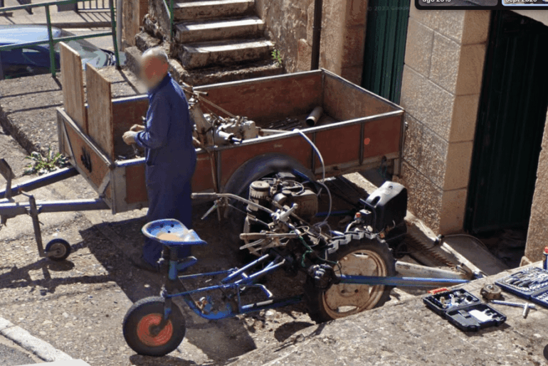 This random guy from my town that made this thing...