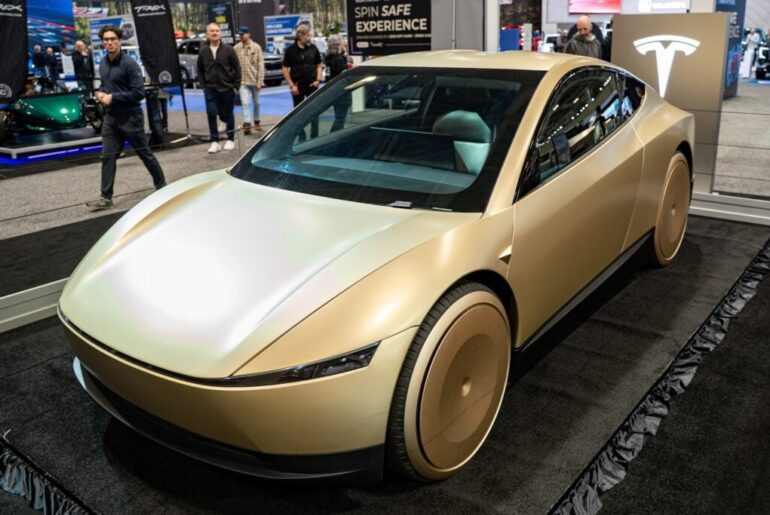 Elon Musk Warns Tesla's $25K Cybercab Will Be 'Agonizingly Slow' At First — Even As He Targets 2M Robotaxis A Year - Tesla (NASDAQ:TSLA)