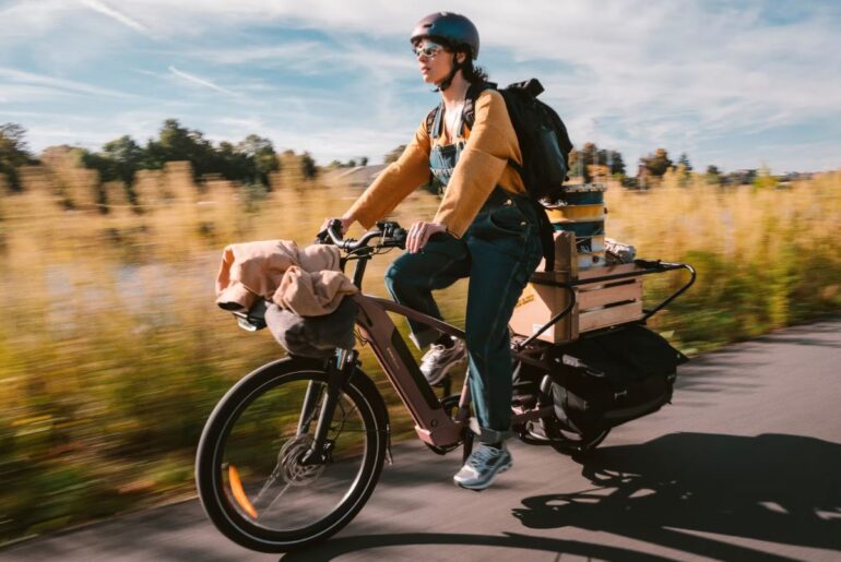 New Decathlon Btwin E-Three 500 longtail cargo e-bike arrives