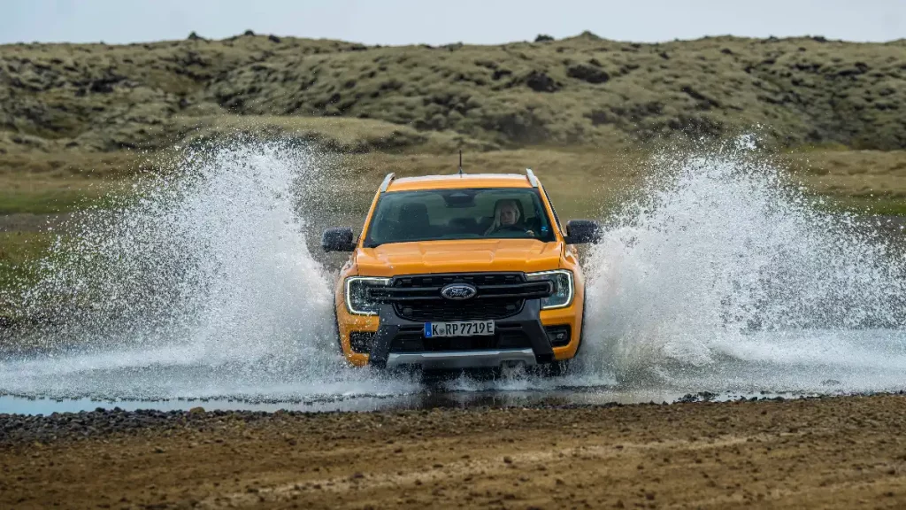 Ford Ranger Wildtrak PHEV water splash width size