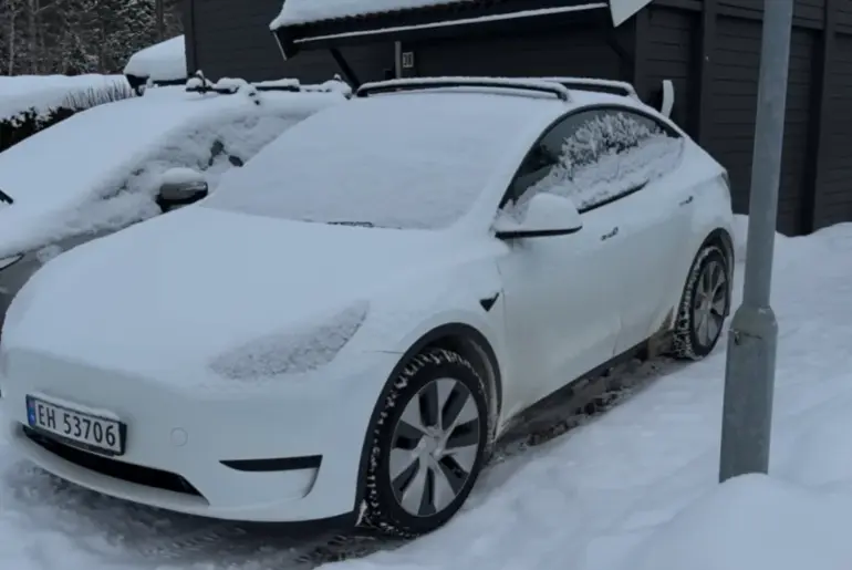 This Norway man decided to freeze the battery in this Tesla Model Y LFP to see how it would perform when cold