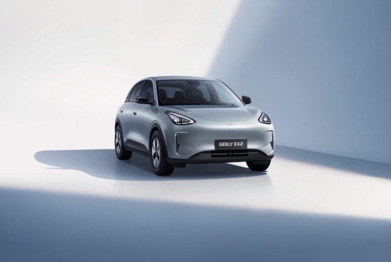 Chinese car giant Geely targets 75 pct "new energy vehicle" share by 2030