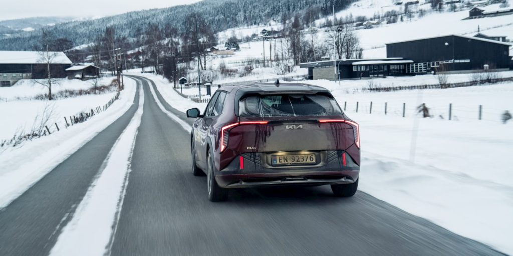 Kia-EV-hatch-cold