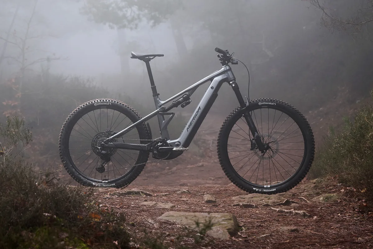 Merida ETMO 800 on trail