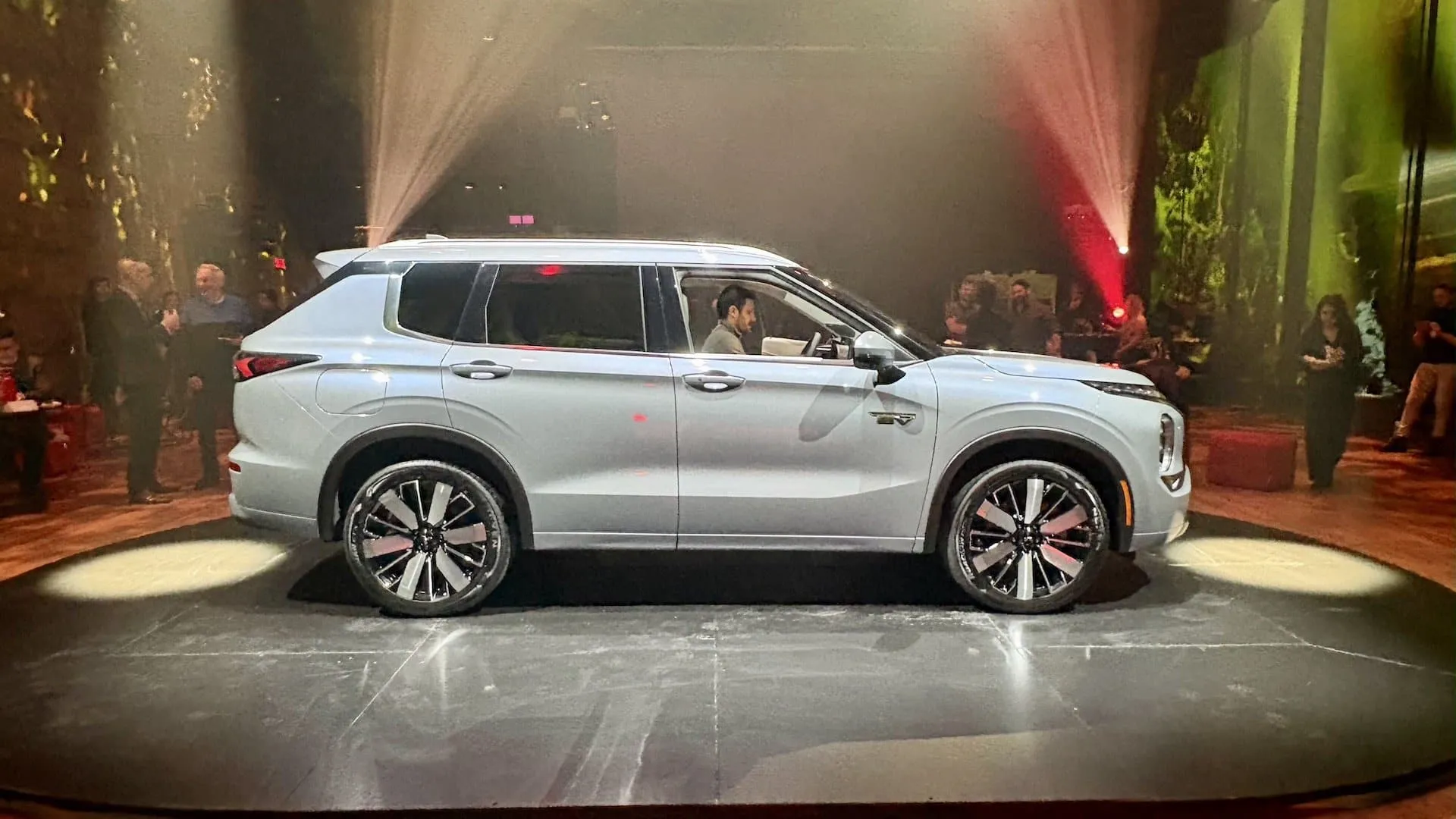2026 Mitsubishi Outlander PHEV