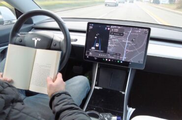 Tesla Sues California DMV Over Autopilot Marketing