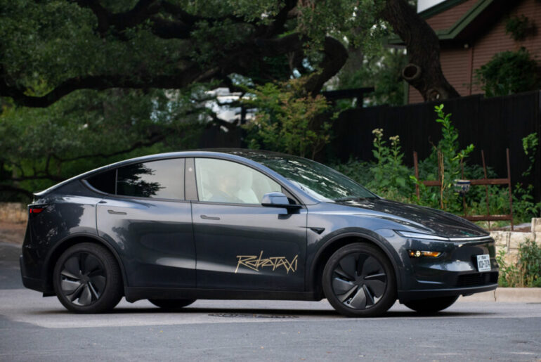 Tesla’s Austin Robotaxis Report 14 Crashes in First Eight Months