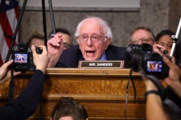 Bernie Sanders Slams Tesla, Palantir For Not Paying Federal Income Taxes, Questions Whether Trump Will Address It: 'I Doubt It' - Tesla (NASDAQ:TSLA)