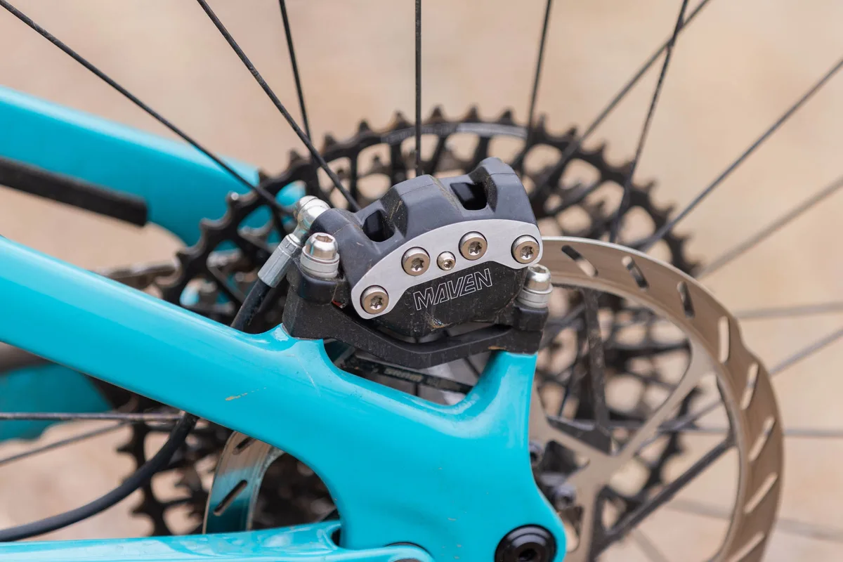 Yeti LTE T4 SRAM Maven Ultimate brakes.