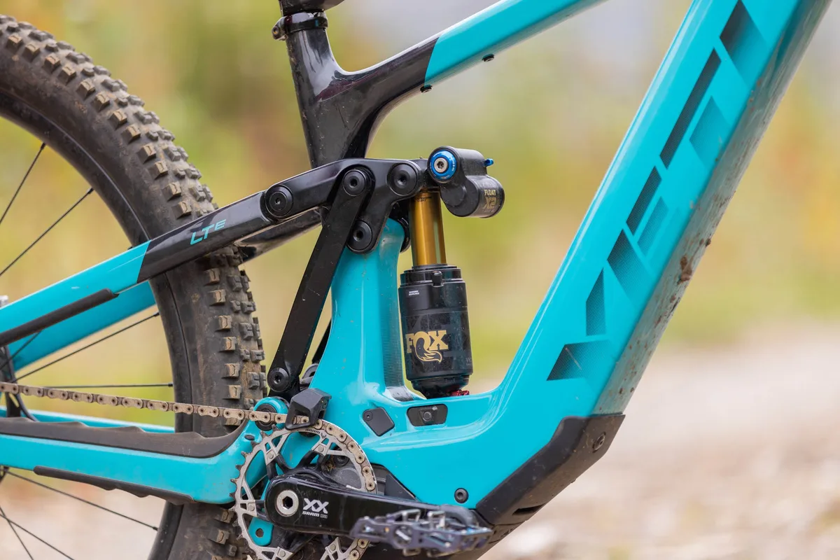 Yeti LTE T4 SixFinity suspension platform