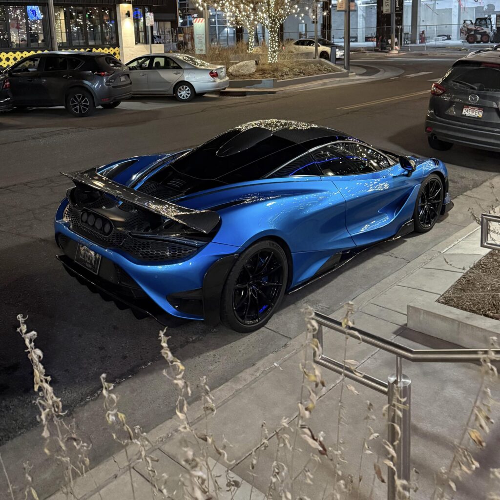 Mclaren 765LT [3562x3562]