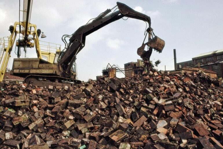 Colorado is moving to regulate electric car waste, and automakers could soon be forced to recycle EV batteries by law