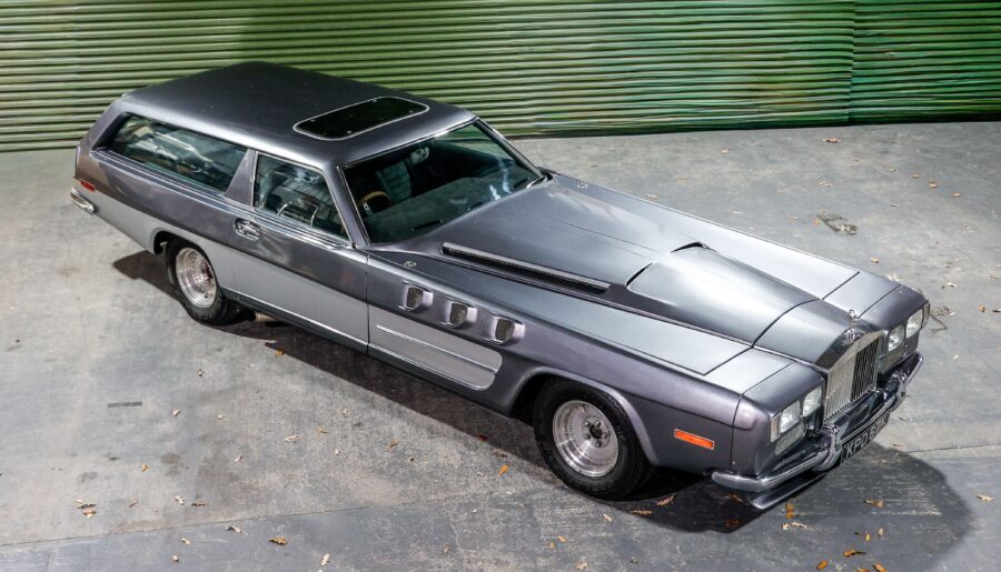 “The Beast” in 1960 an engineer put a Rolls Royce Meteor V12 27 L (1648.96 ci) engine (same used in some British WW2 tanks) in a modified Ford Capri (4260×2396)