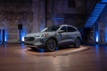 ford escape phev 2023 01 exterior front angle scaled jpg