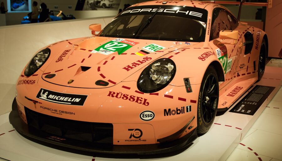 Porsche 911 RSR Pink Pig [4000 x 6000]