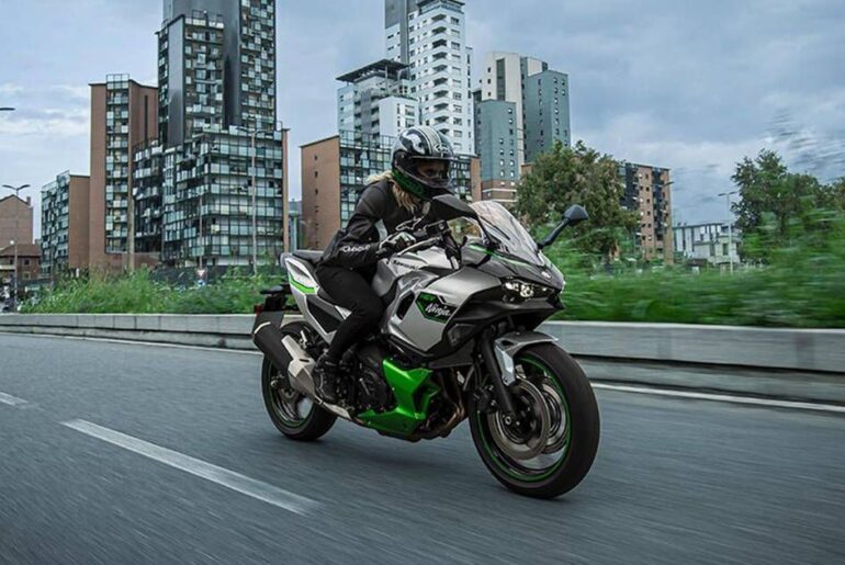 Suzuki back on the attack: young talents and the GSX-8R to conquer World Sportbike with VLR and Wixx