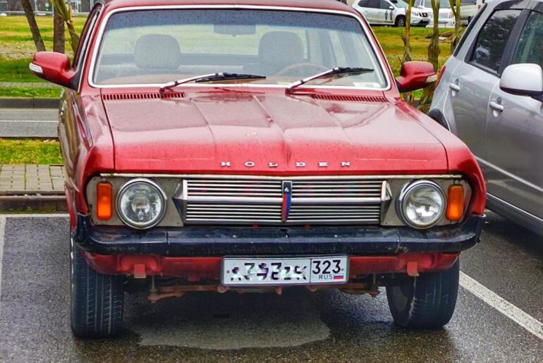 Holden HR, [1440x1920]