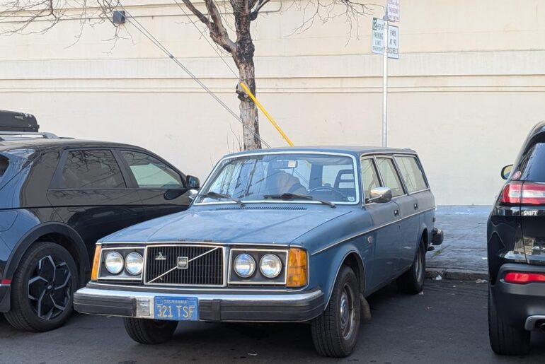 1978 Volvo 245 DL 2.1