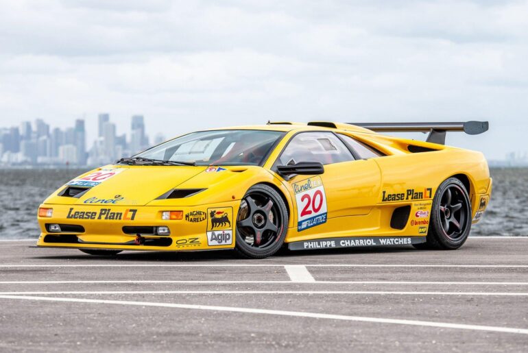 Lamborghini Diablo SV-R [1638x2048]