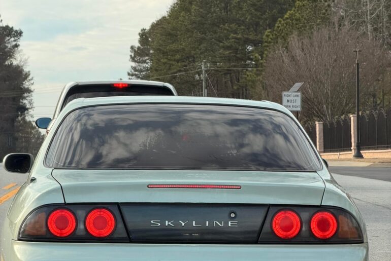 Which Skyline is this? [Nissan Skyline] Right hand drive