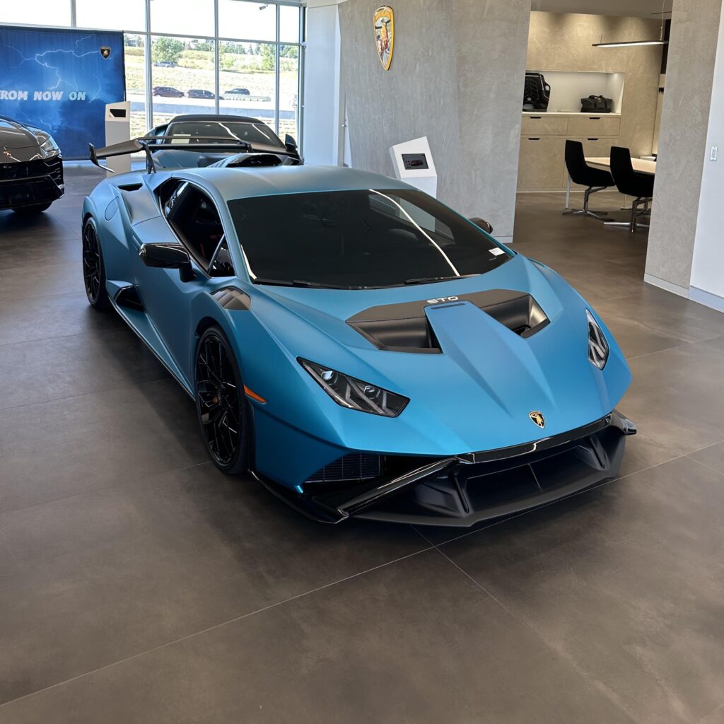 Lamborghini Huracan STO [2726x2726]