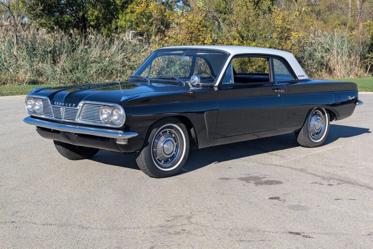 1962 Pontiac Tempest Lemans (Survivor)