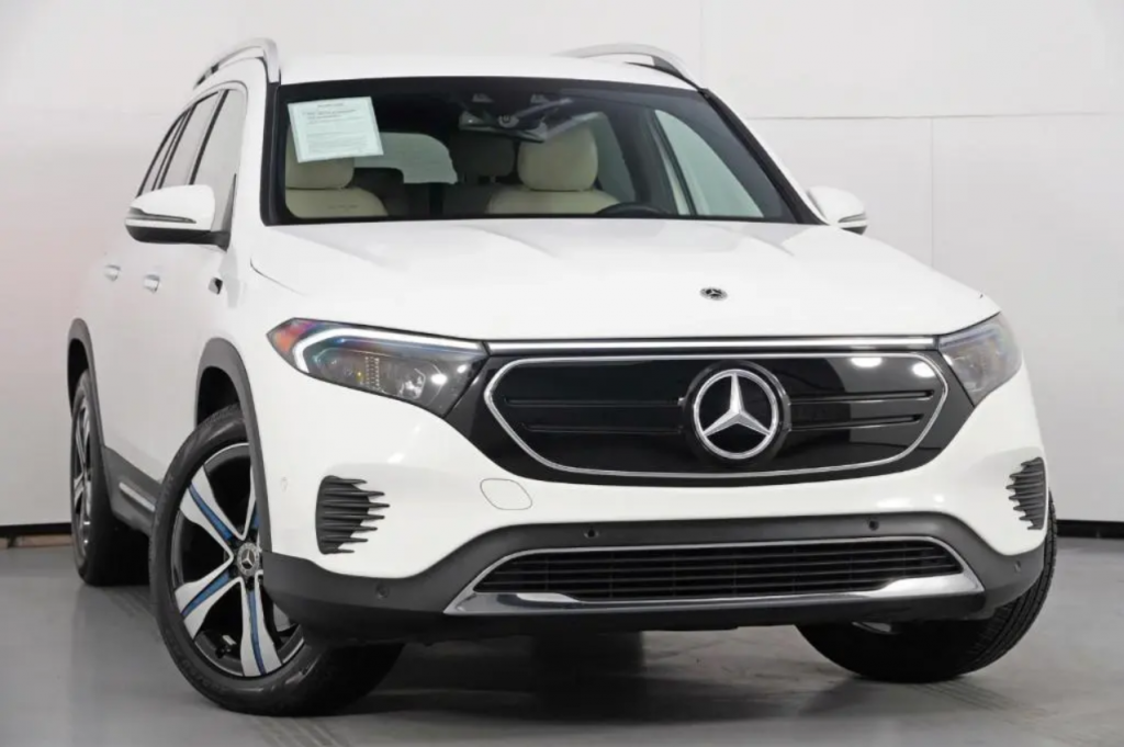 Mercedes Benz Eqb 3
