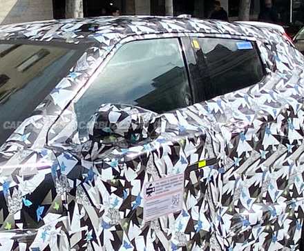 Nissan Juke EV Spy Photo 9