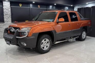 Remember back in the mid-2000s when everything had to be orange? It gives me a nostalgic feeling when I see something in this colour on the road nowadays.